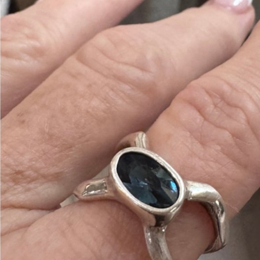 UNO de 50 Silver Ring with Deep Blue StoneUno de 50 Ring
